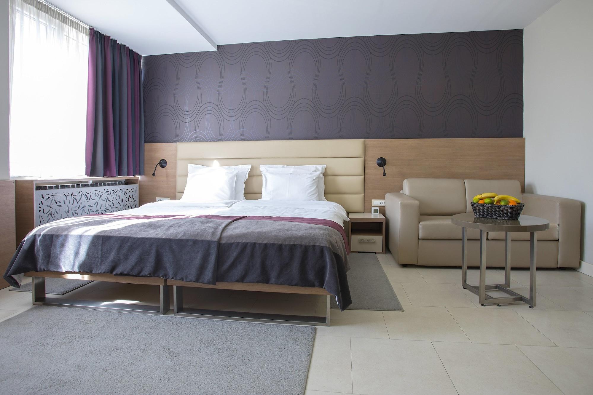 Hotel Srbija Garden-free Parking