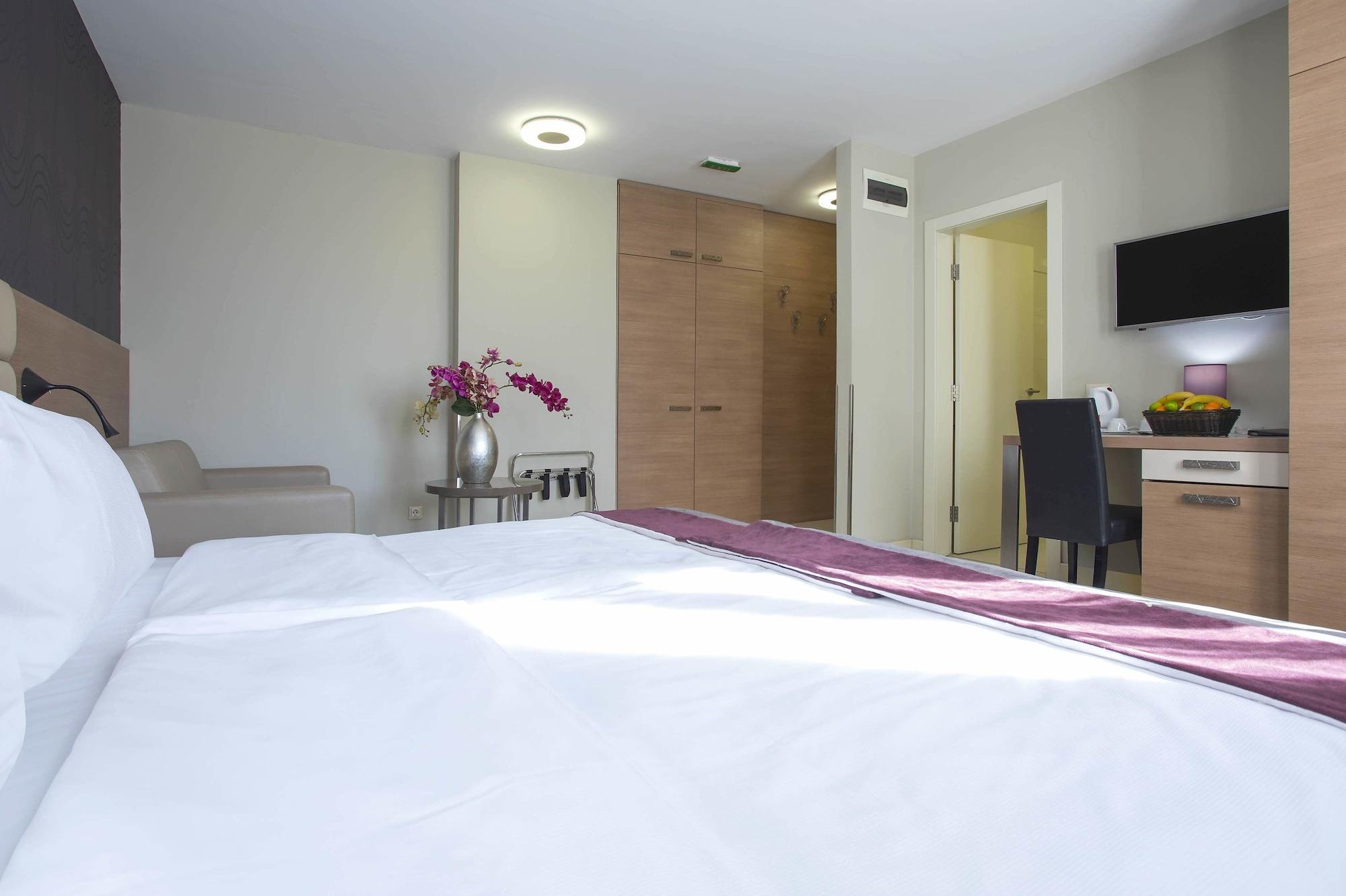 Hotel Srbija Garden-free Parking Belgrade