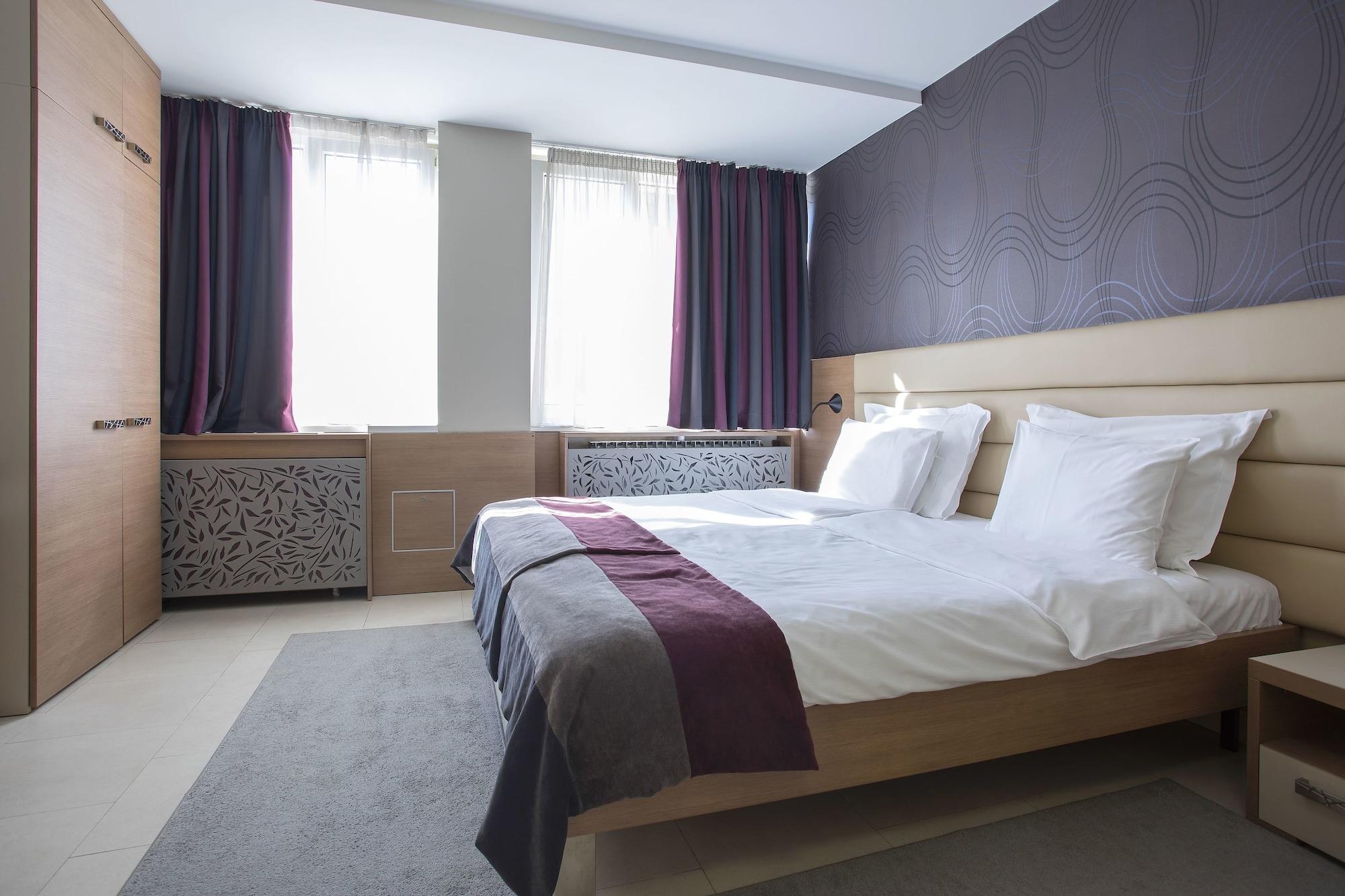 Hotel Srbija Garden-free Parking Belgrade