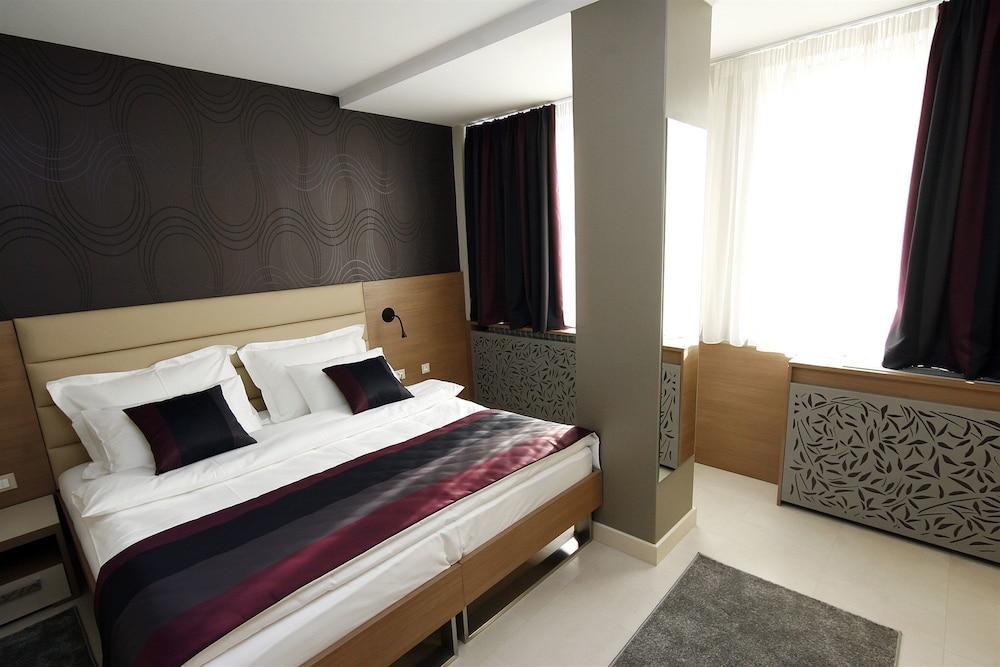 Srbija Garden-free Parking Отель 4*